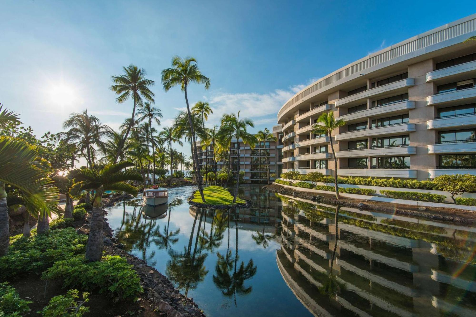 Hilton Grand Vacations Club Ocean Tower Waikoloa Village Exterior photo